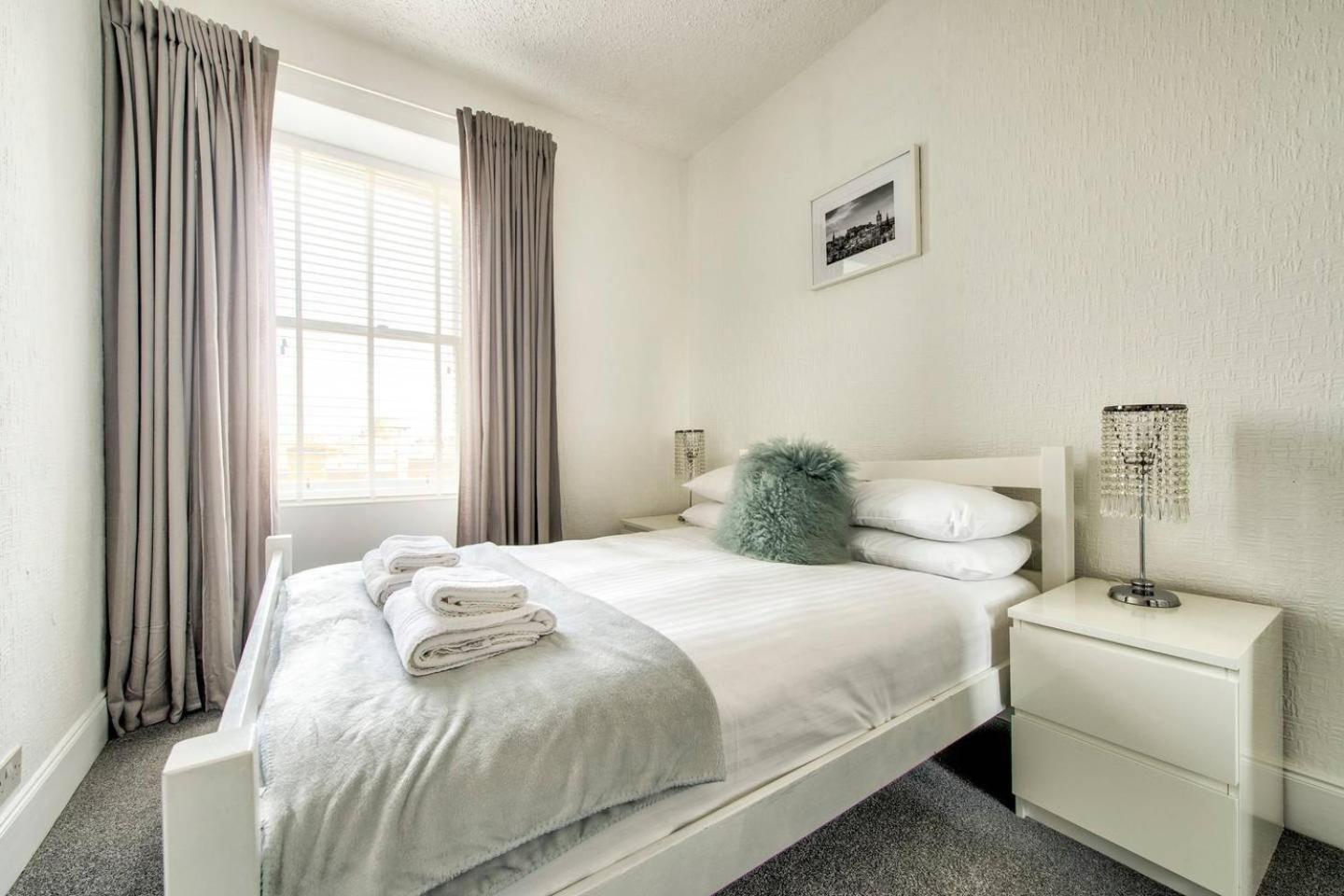 Guestready - Modern 2Br Home On The Royal Mile! Edynburg Zewnętrze zdjęcie